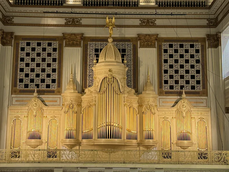 The Wanamaker Organ in the Grand Court, Philadelphia